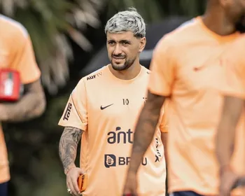 Imagem ilustrativa da imagem Arrascaeta desfalca o Uruguai na estreia da Copa do Mundo contra a Arábia Saudita