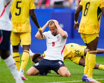 Imagem ilustrativa da imagem Inglaterra é contida por Gana em empate arrastado com gol incrível perdido por Kane