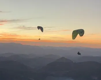 Imagem ilustrativa da imagem Revoada do Circuito de Parapente agita Afonso Cláudio