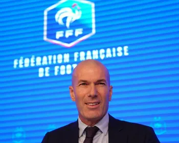 Imagem ilustrativa da imagem Seleção francesa oficializa nome de Zidane como novo técnico