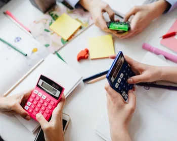 Imagem ilustrativa da imagem Senado aprova educação financeira obrigatória nas salas de aula