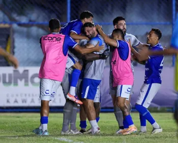 Imagem ilustrativa da imagem Vitória supera trauma e vai à final da Copa ES
