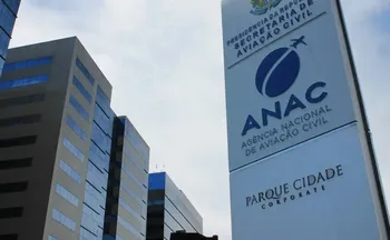 Imagem ilustrativa da imagem Anac alerta para risco de trote com óleo de avião após morte de piloto