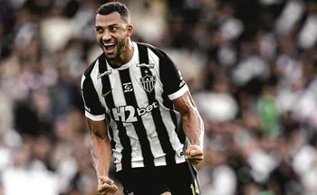 Imagem ilustrativa da imagem Atlético-MG vence em São Januário e mantém Vasco no Z4 do Brasileiro