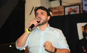 Imagem ilustrativa da imagem Candidato diz que vai extinguir favelas
