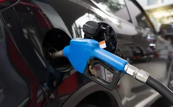 Imagem ilustrativa da imagem Governo vai começar a retirar subsídio de R$ 0,44 da gasolina, afirma ministro