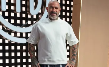 Imagem ilustrativa da imagem Henrique Fogaça revela detalhes acidente de moto: 'Quase morri'