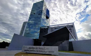 Imagem ilustrativa da imagem Justiça nega vínculo empregatício para sobrinho que cuidava de tio idoso no ES