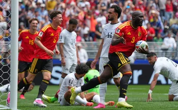 Imagem ilustrativa da imagem Lukaku sai do banco, participa de gol e evita derrota da Bélgica para Egito na Copa