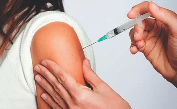 Imagem ilustrativa da imagem Mais de 200 mil precisam tomar vacina contra HPV