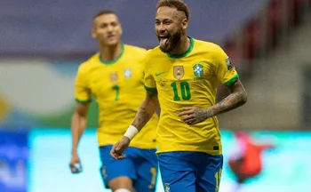 Imagem ilustrativa da imagem Neymar fará exame para voltar a campo semana que vem, diz Ancelotti