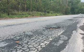 Imagem ilustrativa da imagem Obras na BR-262 são tratadas como prioridade para emprego, turismo e indústria