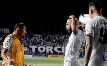 Imagem ilustrativa da imagem Sem Neymar, Santos empata com o San Lorenzo e se complica na Sul-Americana