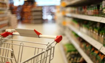 Imagem ilustrativa da imagem Supermercados e shoppings do ES vão fechar mais cedo nos dias de jogos do Brasil