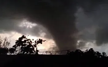 Imagem ilustrativa da imagem Tornado atinge três cidades do RS e deixa feridos e danos materiais