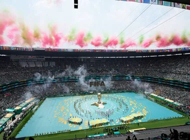 Imagem ilustrativa da imagem Abertura da Copa destaca a riqueza cultural do México, mas peca com playback