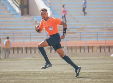 Imagem ilustrativa da imagem Árbitro barrado nos EUA antes da Copa acusa preconceito