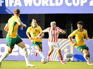 Imagem ilustrativa da imagem Austrália empata e fica com o 2º lugar; Paraguai, em 3º, sonha com o mata-mata