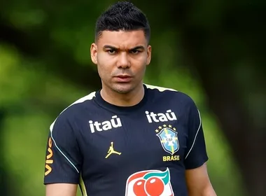 Imagem ilustrativa da imagem Casemiro acerta com Inter Miami e deve jogar com Messi