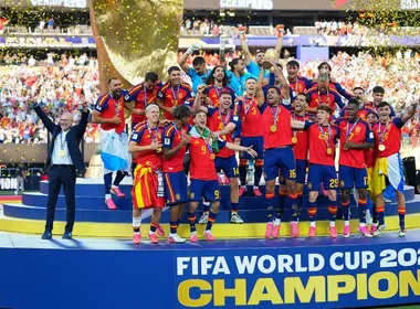 Imagem ilustrativa da imagem Copa de 2026 chega ao fim com recordes históricos, polêmicas e título da Espanha
