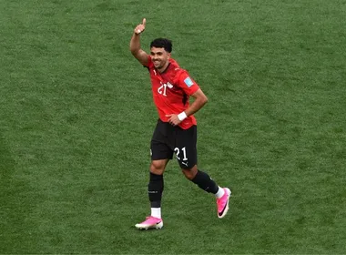 Imagem ilustrativa da imagem Egito leva sufoco do Irã, mas segura empate e garante classificação inédita