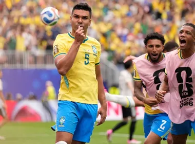 Imagem ilustrativa da imagem “Em todo o momento nós conseguimos pressionar”, diz Casemiro