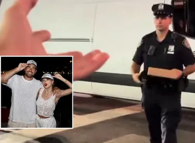 Imagem ilustrativa da imagem Fãs de Taylor Swift recebem 'marmita' com bolo do casamento da cantora
