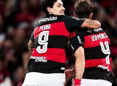 Imagem ilustrativa da imagem Flamengo sai na frente, mas São Paulo arranca empate e 'ajuda' o Palmeiras