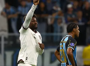 Imagem ilustrativa da imagem Grêmio perde para o Bolívar-BOL e cai pela 2ª vez seguida nos playoffs da Sula