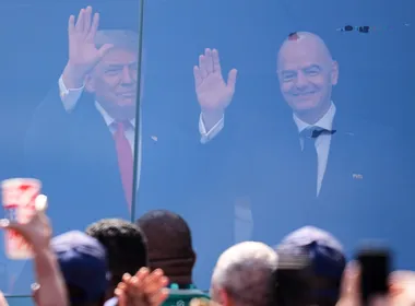 Imagem ilustrativa da imagem Infantino desiste de plano para investimentos privados na Fifa após ameaça de boico