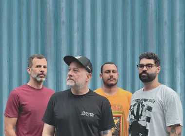 Imagem ilustrativa da imagem Kardüm em fase mais solar no EP “O Que Ficou Pra Trás”
