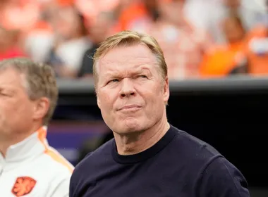 Imagem ilustrativa da imagem Koeman deixa comando da Holanda e cita drama pessoal