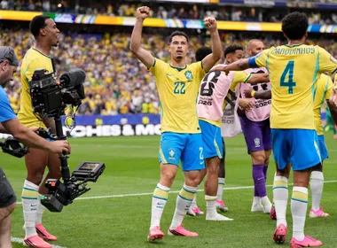 Imagem ilustrativa da imagem Martinelli se sobrepõe a novatos e vira herói improvável do Brasil na Copa do Mundo