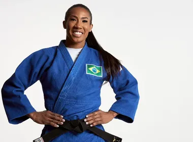 Imagem ilustrativa da imagem Medalhista olímpica, Ketleyn Quadros anuncia aposentadoria dos tatames