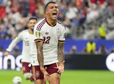 Imagem ilustrativa da imagem Melhor da semi, Pedro Porro destaca jogo perfeito da Espanha