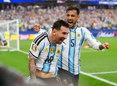 Imagem ilustrativa da imagem Messi supera Klose e se consagra como maior artilheiro das Copas
