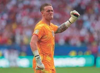Imagem ilustrativa da imagem “Não podemos focar só no Messi”, diz goleiro da Inglaterra sobre jogo com Argentina