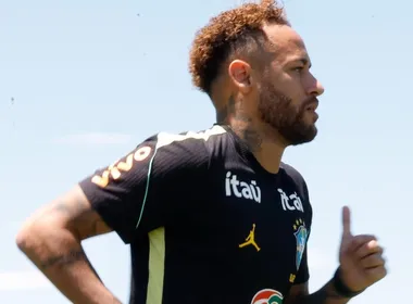 Imagem ilustrativa da imagem Neymar se junta ao grupo no penúltimo treino antes do duelo contra o Haiti