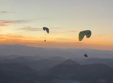 Imagem ilustrativa da imagem Revoada do Circuito de Parapente agita Afonso Cláudio