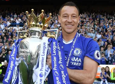 Imagem ilustrativa da imagem Terry critica elenco da Inglaterra para a Copa: 'Só temos 13 ou 15 jogadores"