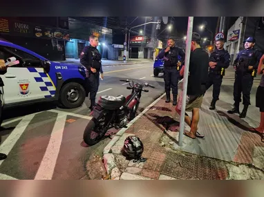 Condutor de 46 anos recusou o bafômetro e teve Termo de Constatação de Embriaguez assinado; carro foi removido ao pátio do Detran