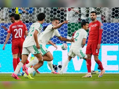 Inglaterra e Portugal jogam hoje entre seus grupos
