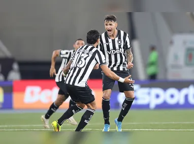 Gol de Renato Kayzer decide; estreia de Pedro Emanuel no Vasco. Vitória vai a 25 pontos e é 10º; cariocas seguem no Z4 com 20