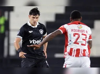Thiago Silva ficou por cinco meses no clube português