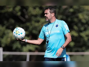 Assembleia em Jardim América aprova por 29 a 1 a criação da Desportiva Ferroviária SAF; acordo com Tiva prevê 90% das ações por 10 anos