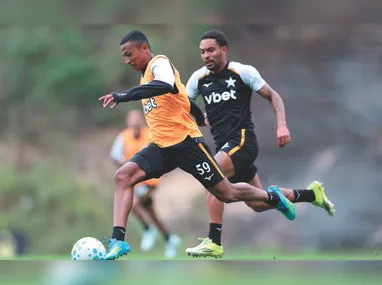 Entidade manterá novas diretrizes da IFAB após a Copa do Mundo, mas sem a regra de expulsão por provocação com a boca coberta
