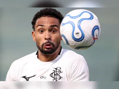 Vitória e Vilavelhense terminaram nesta quinta-feira o jogo que foi interrompido na última quarta