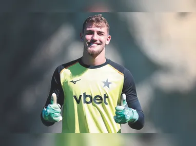Gabriel Pec é uma das novidades no Cruzeiro após a pausa e pode fazer sua estreia oficial contra o Internacional