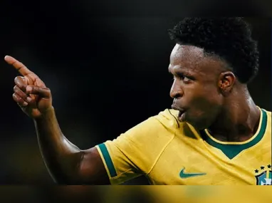 Imagem ilustrativa da imagem Brasil goleia Panamá em amistoso pré-Copa com 'líder' Vini Jr e reservas famintos