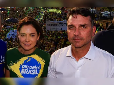 Aécio Neves anunciou que não será candidato à Presidência da República